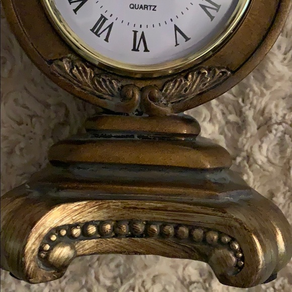 ✨Classic Clock✨ - Picture 2 of 7